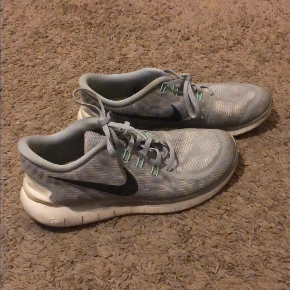 Nike Free Run Tennis Shoes